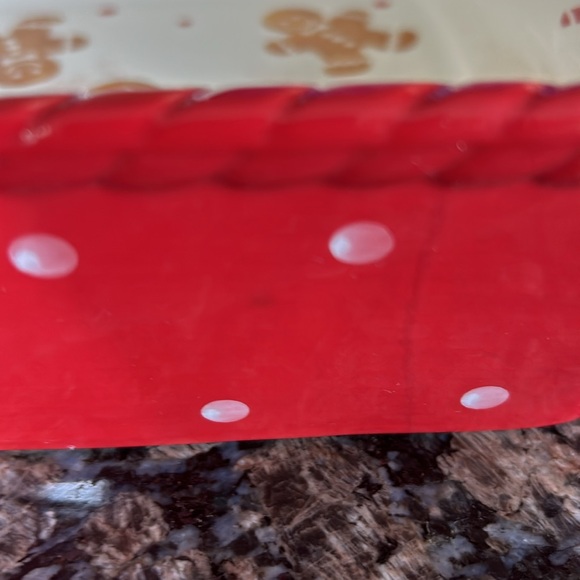 GRACES BAKE SHOP 8X8 GINGERBREAD AND CANDY CANE CASSEROLE BAKING DISH - Picture 6 of 6